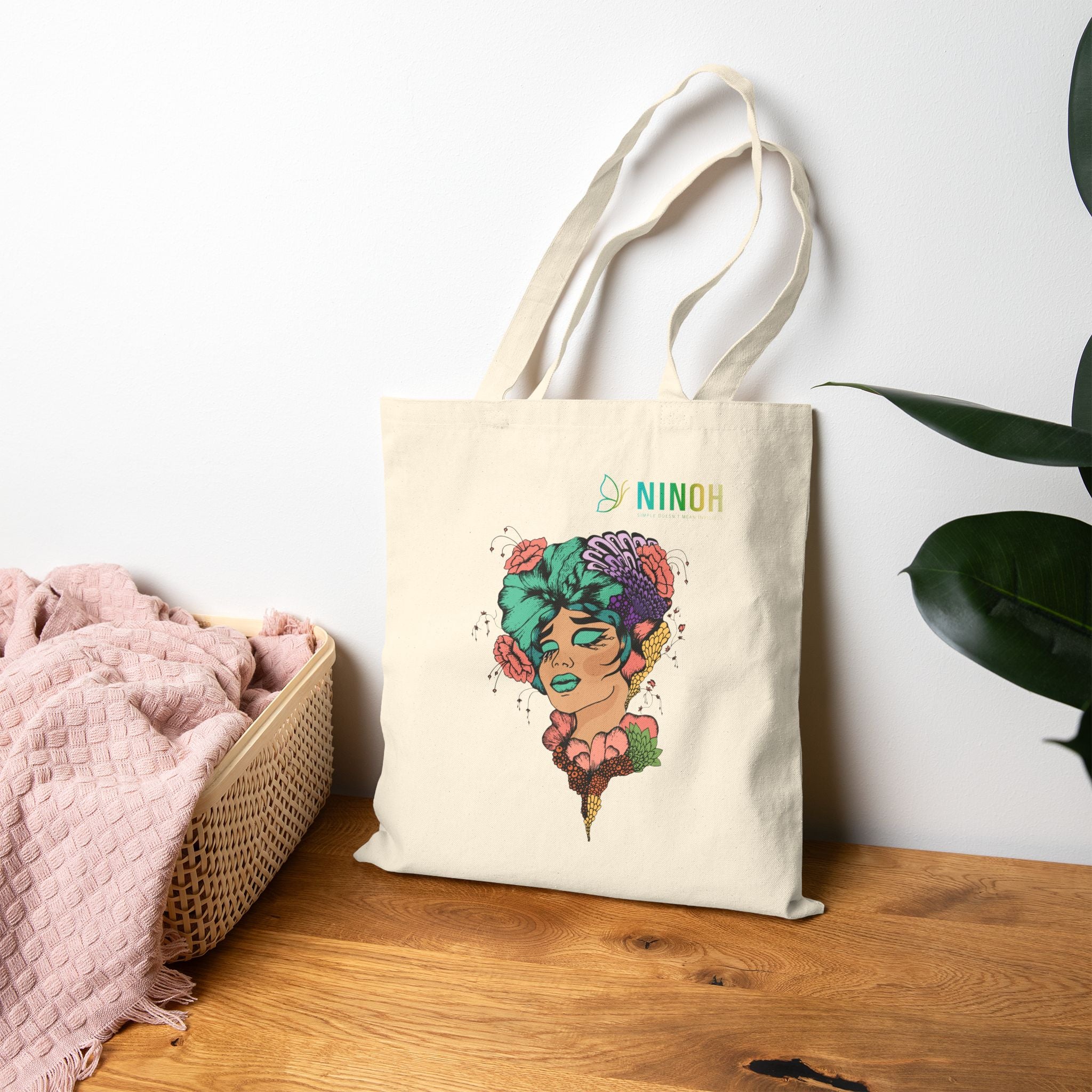 Artistic Floral Tote — NINOH Accent